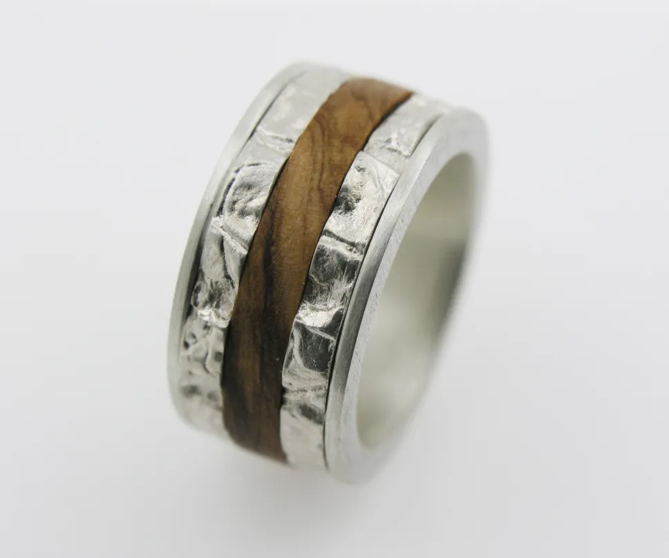 Bague Homme en argent et bois qui tourne