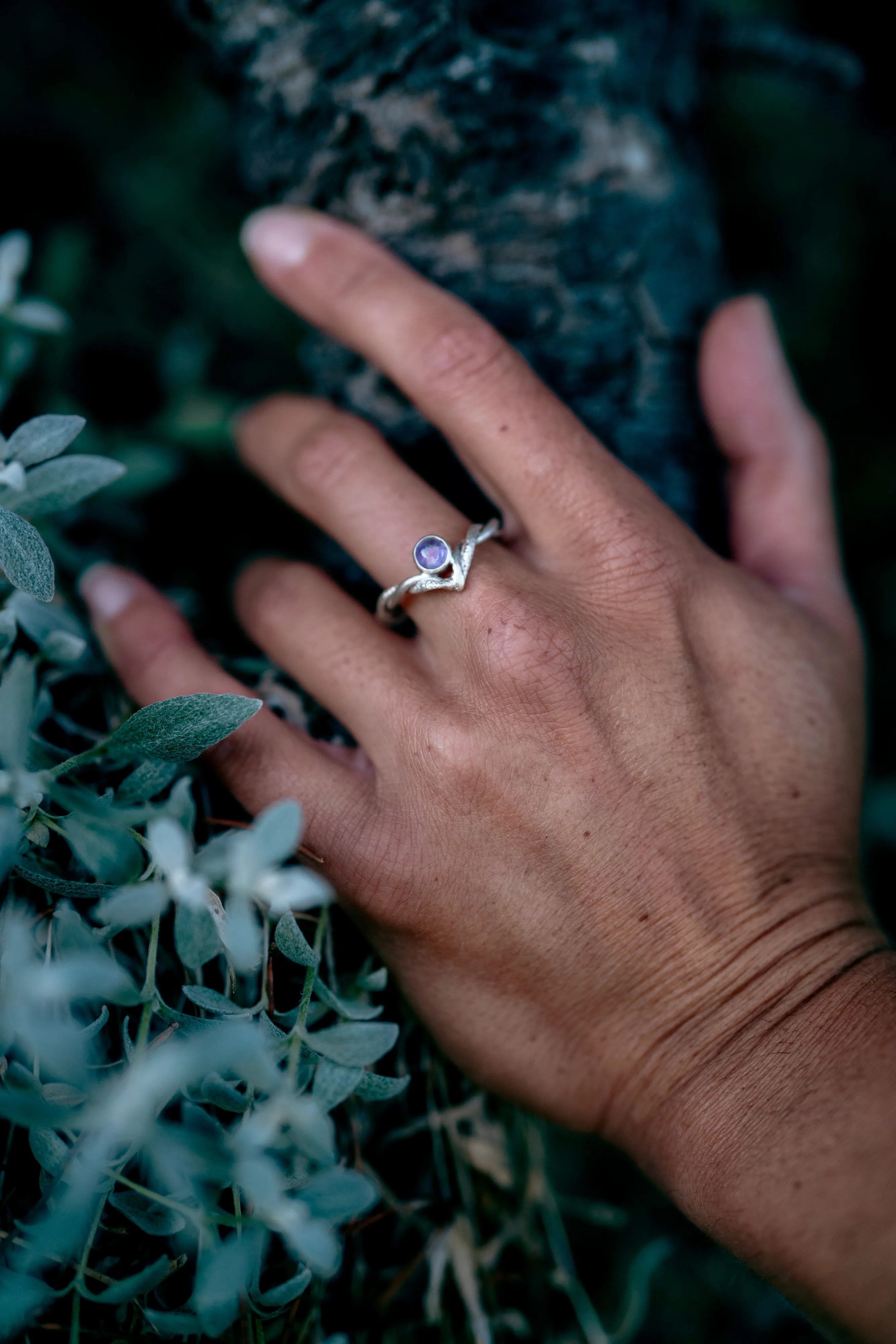 Bague en argent sertie d'une améthiste