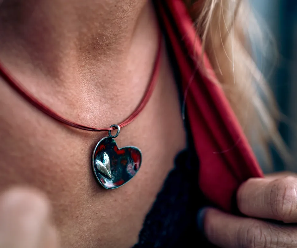 Collier argent et émaille