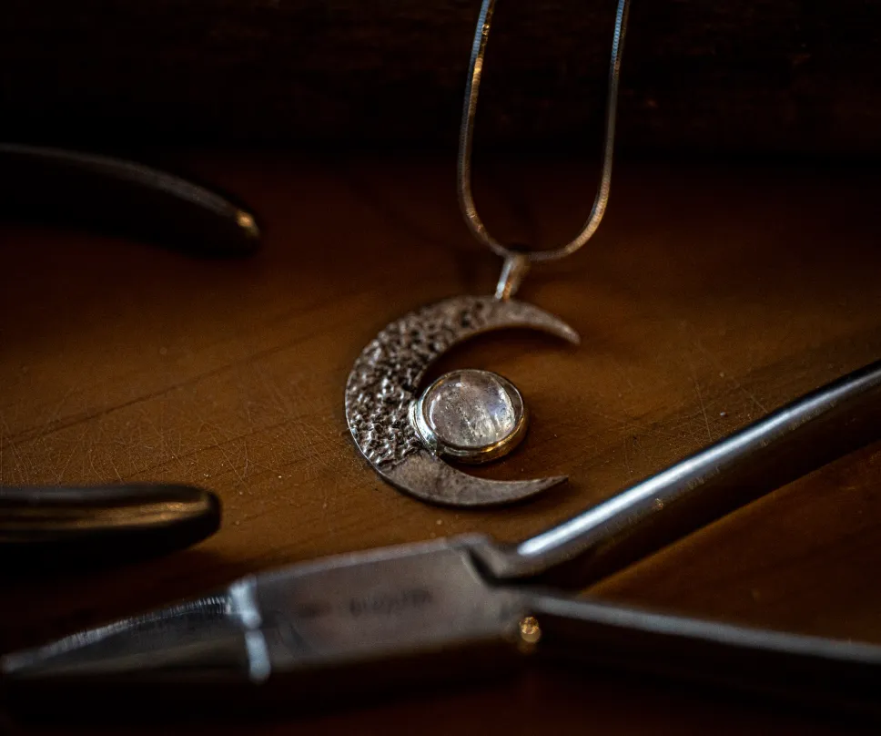 Collier en argent pierre de lune